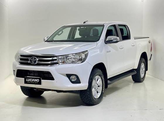 TOYOTA HILUX 2.8 SRV 4X4 CD 16V DIESEL 4P AUTOMÁTICO
